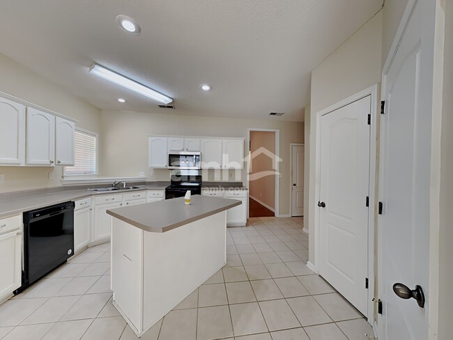 Foto del edificio - 9619 Morning Shadow Dr