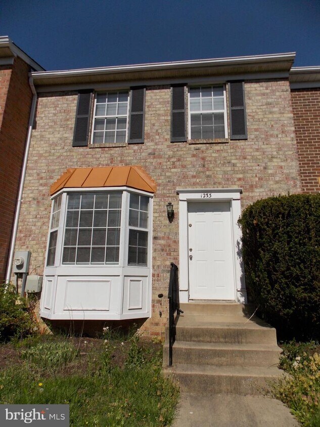 1233 Knoll Mist Ln, Gaithersburg, MD 20879 Townhome Rentals in
