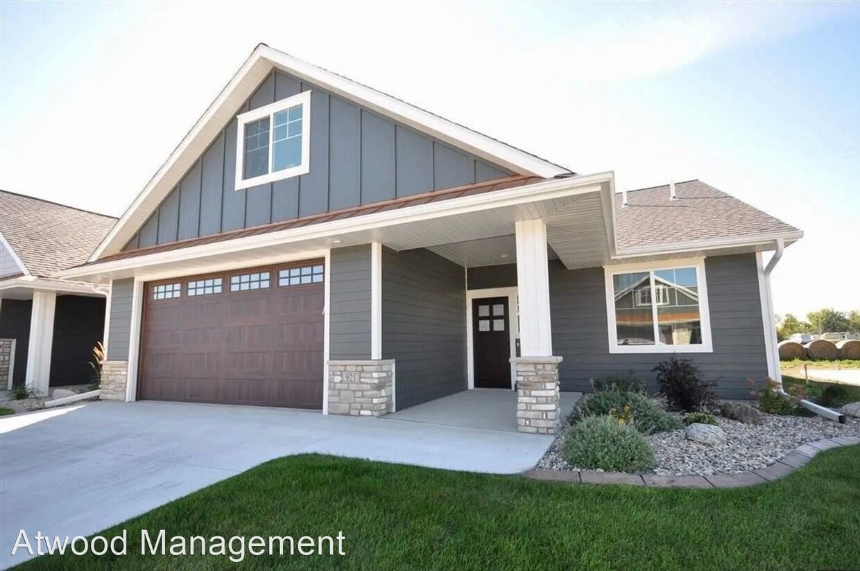 Primary Photo - 2 br, 3 bath House - 921 Tranquility Path