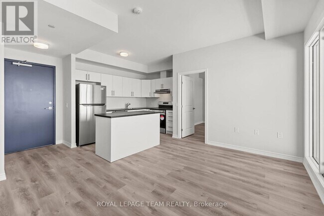 Photo du bâtiment - 607 - 397 CODDS ROAD