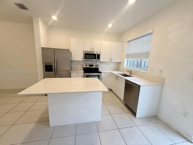 Building Photo - 16302 SW 291st Ter