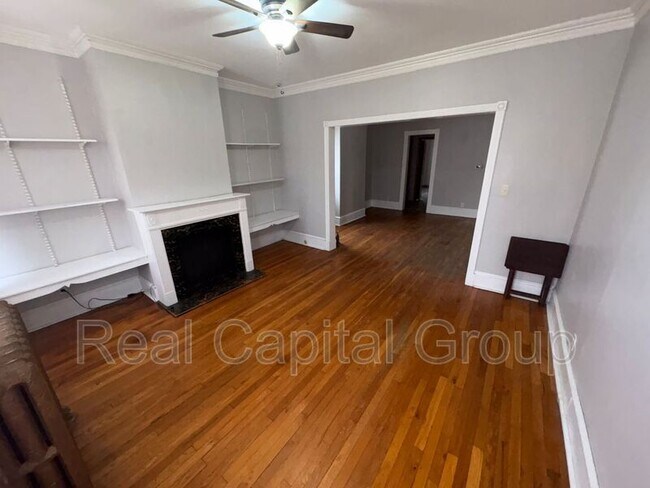 Foto del edificio - 1529-1529 Foster Ave