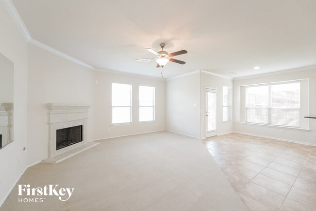 Foto del edificio - 7418 Upland Mill Ln