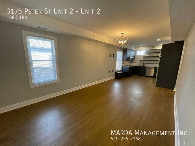 Photo du bâtiment - BEAUTIFULLY RENOVATED 1 BED/1BATH UNIT IN SANDWICH! + HYDRO & GAS!