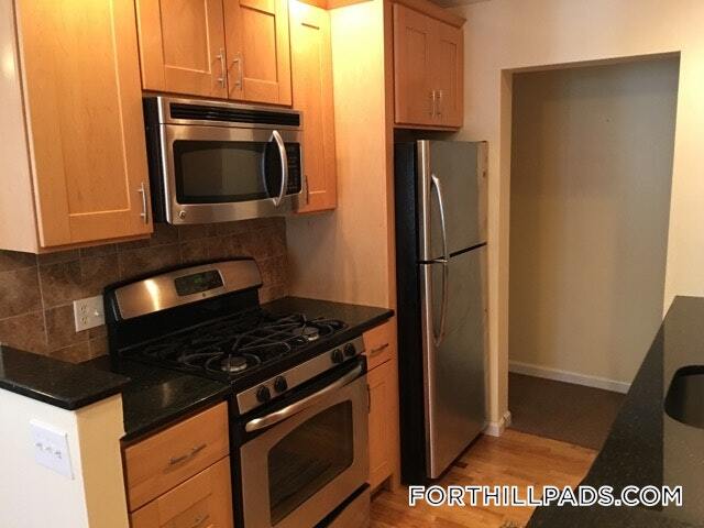 Building Photo - 66 St James St