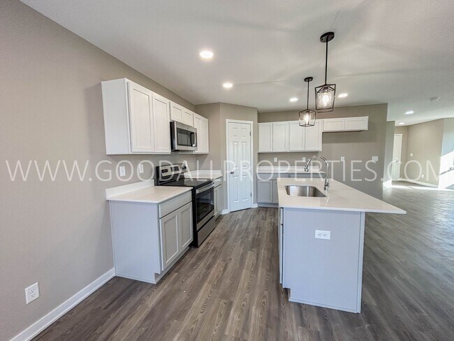 Building Photo - 2 Bedroom 2 Bathroom Duplex in DeSoto