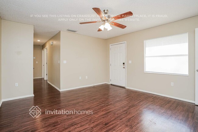 Foto del edificio - 6230 Jubilee Ln