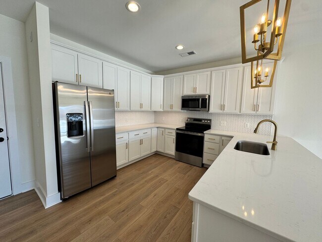 Foto del edificio - THE CROWN AT CORNESTONE