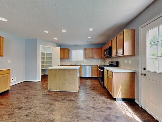 Foto del edificio - 29014 Fox Fountain Ln