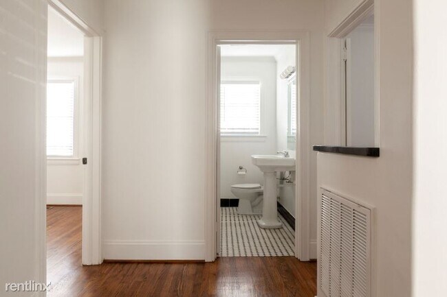Building Photo - 3 br, 2 bath House - 2508 Commonwealth Ave