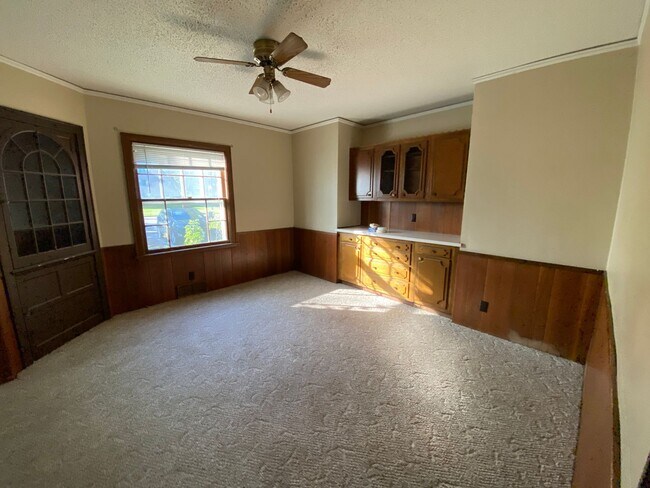 Foto del edificio - Spacious 5 Bedroom Home Near NDSU