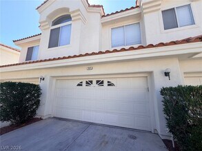 Building Photo - 7605 Rolling View Dr