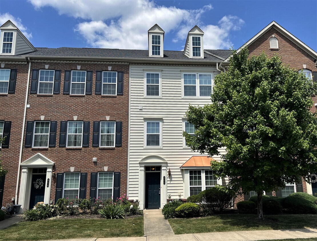 Foto principal - 406 Fairgate Drive