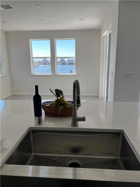 Building Photo - 206 Waterside Pl