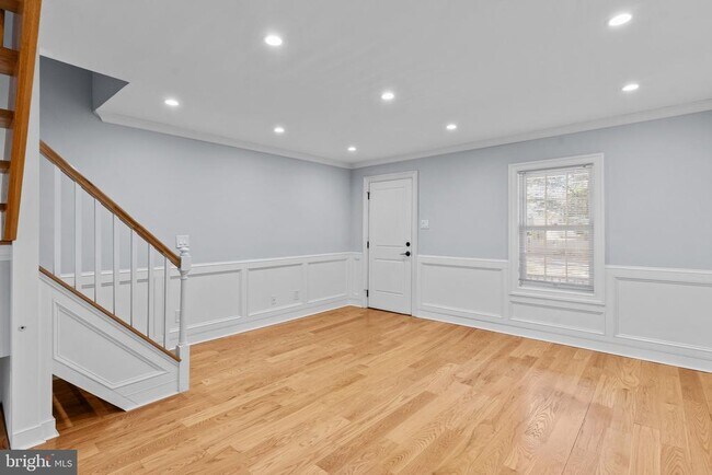 Building Photo - 109 Mercer St
