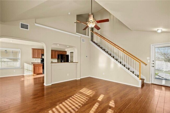 Building Photo - 1812 Indian Lodge Dr