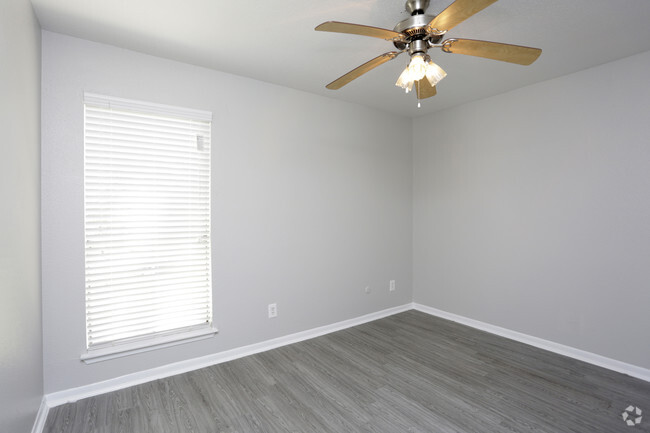 Bedroom - Buena Vista Apartments