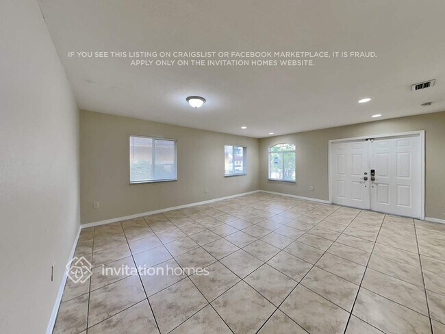 Foto del edificio - 3746 NW 201st Terrace