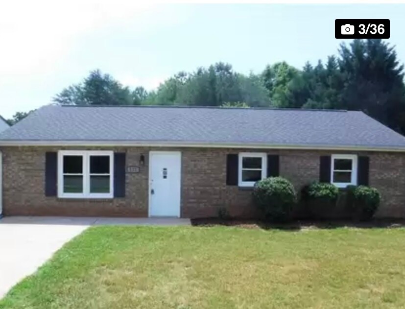 Building Photo - 152 Tiney Rd