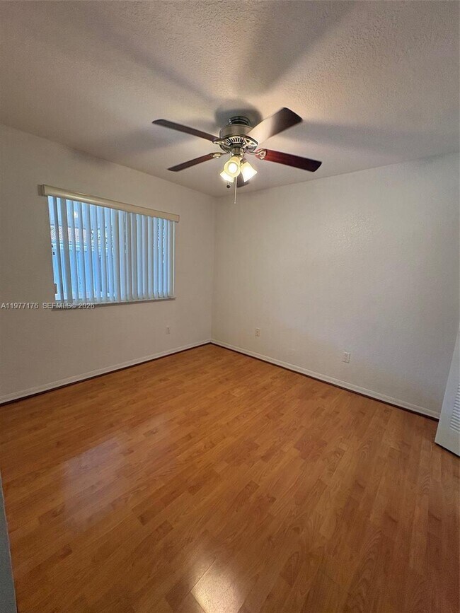 Foto del edificio - 7664 NW 182nd Terrace