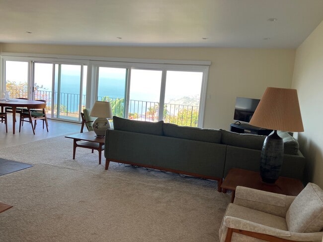 Living/Dining - 237 Notteargenta Rd