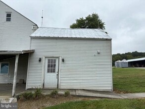 Building Photo - 77 Stitzel Ln