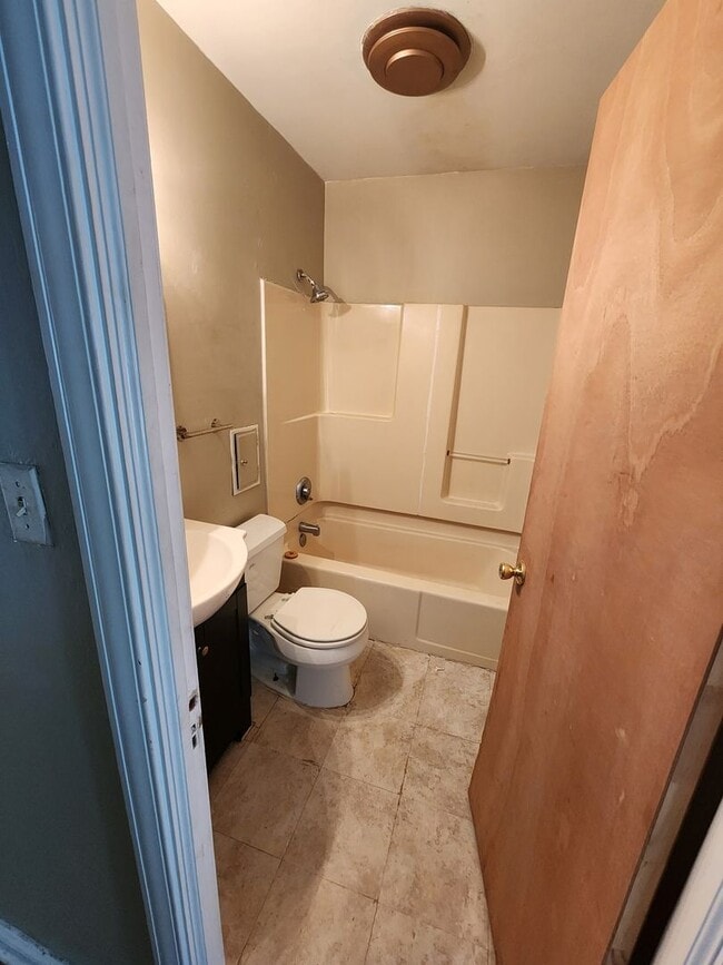 Foto del edificio - 2 Bed 1 Bath