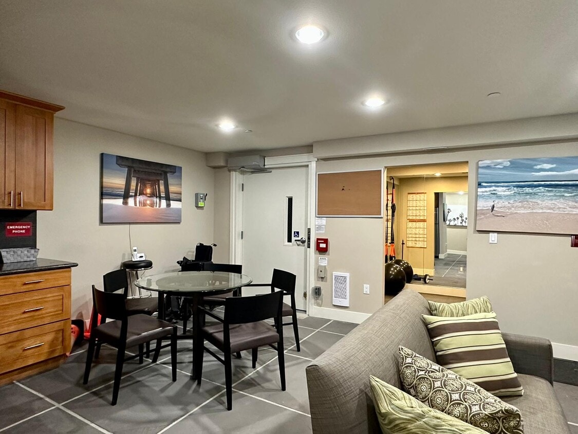 3204 81st Pl SE Unit B103, Mercer Island, WA 98040 Condo for Rent in Mercer Island, WA