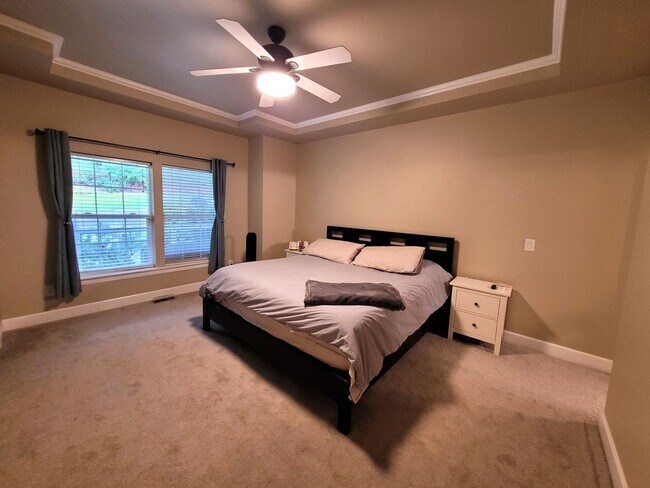 Foto del edificio - Beautiful Home in Desirable Geneva Neighborhood - 2700 sqft