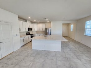 Building Photo - 2910 Ventana Ridge Ave