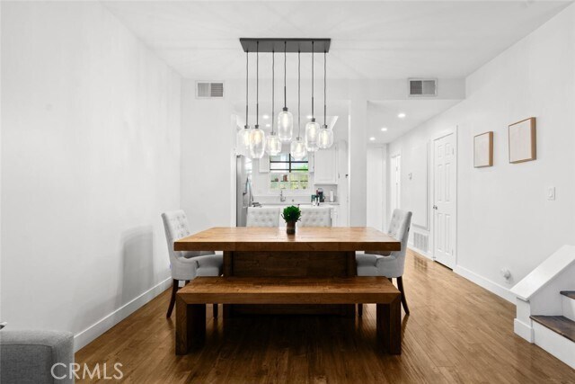 Foto del edificio - 8687 Falmouth Ave