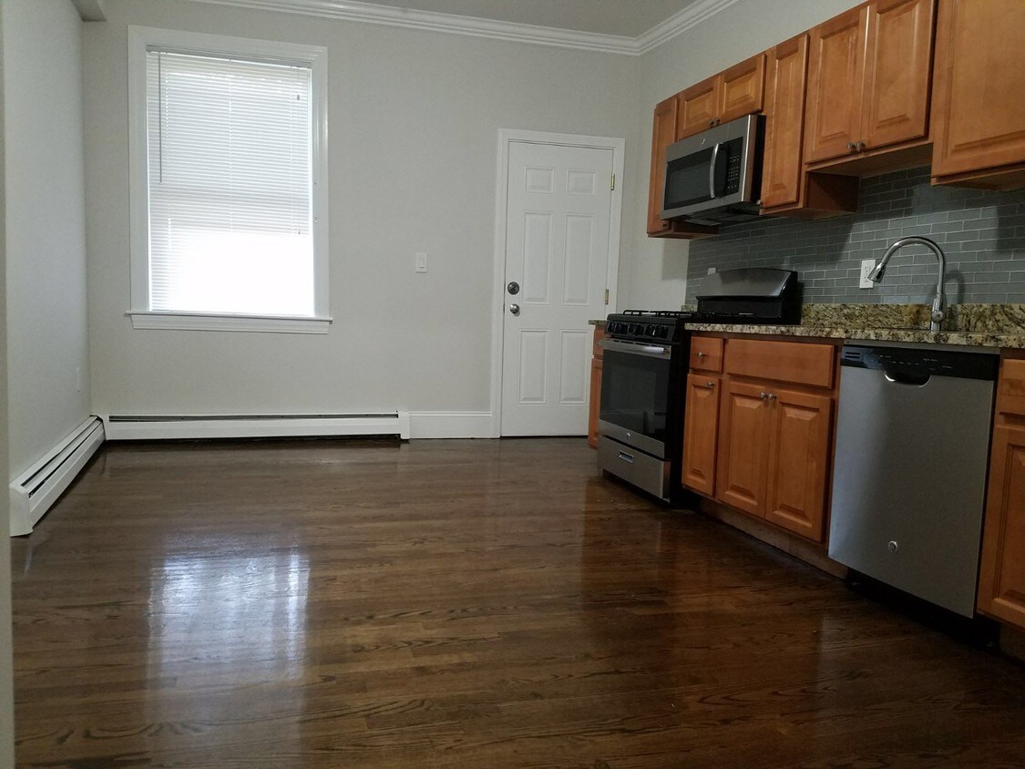 Foto principal - 24 Seaver St