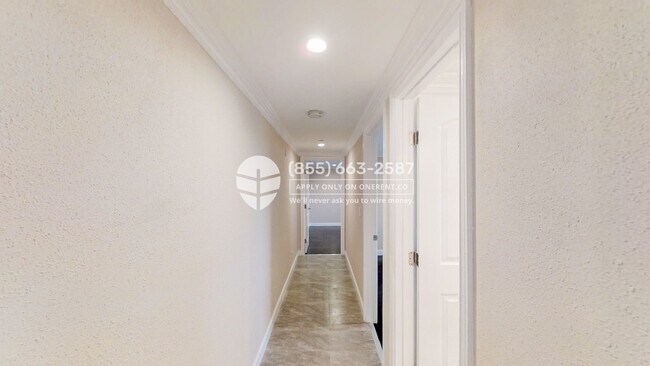 Foto del edificio - 24546 Karina St