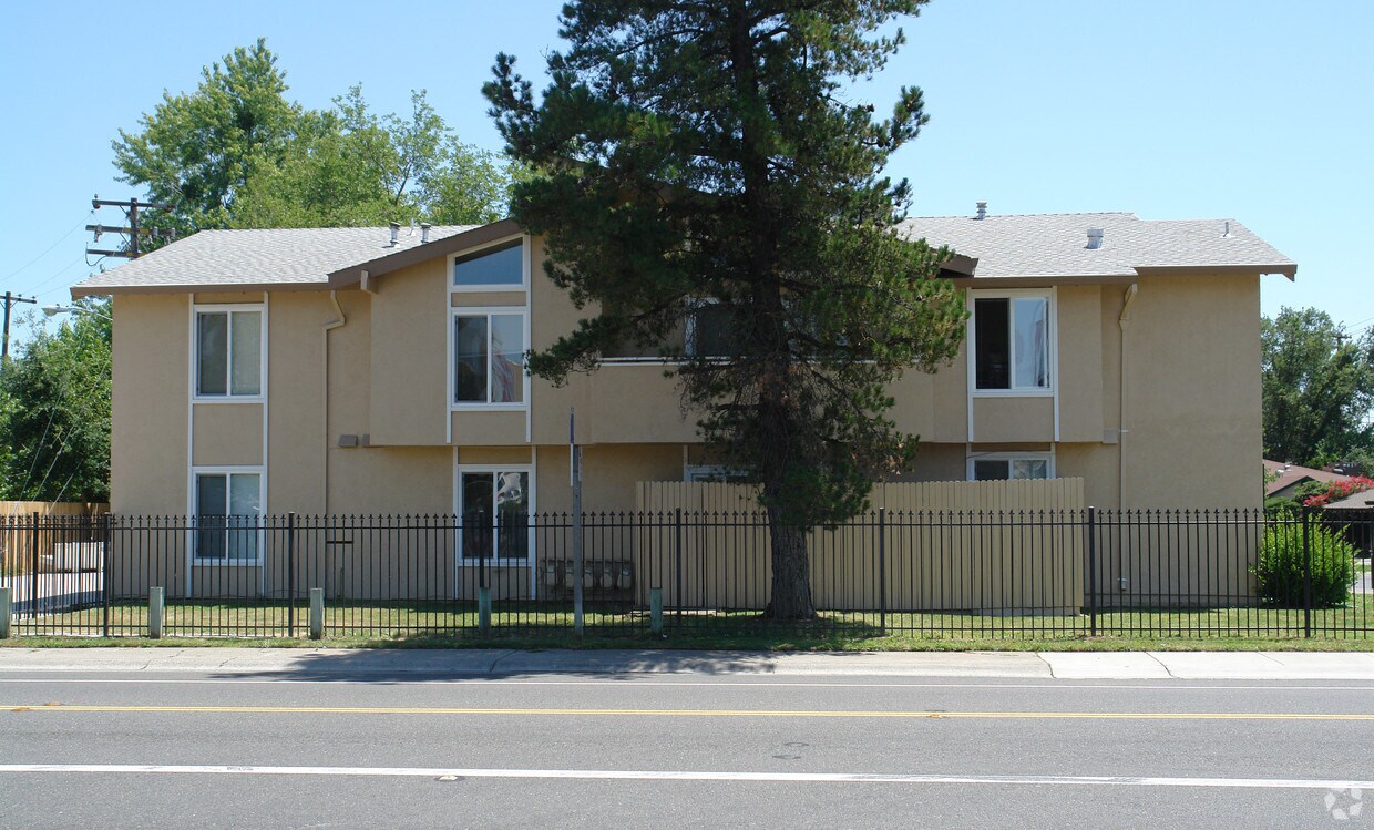 Primary Photo - 5401 Olympic Way