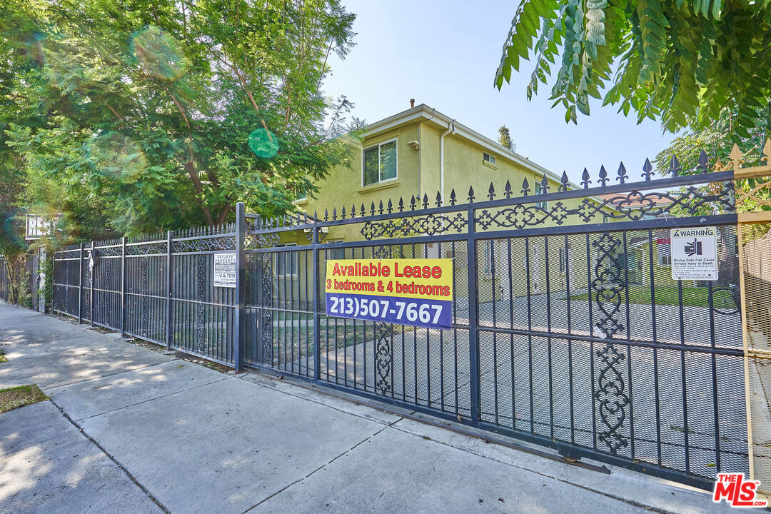 Primary Photo - 1189 W 36th St