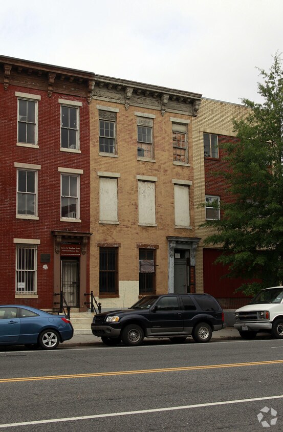 Primary Photo - 1538 9th St NW