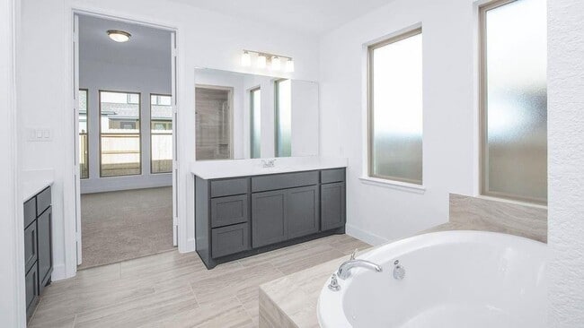 Foto del edificio - 42560 Rustico Rd