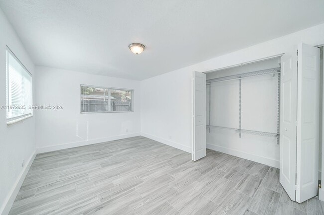 Building Photo - 1907 McKinley St