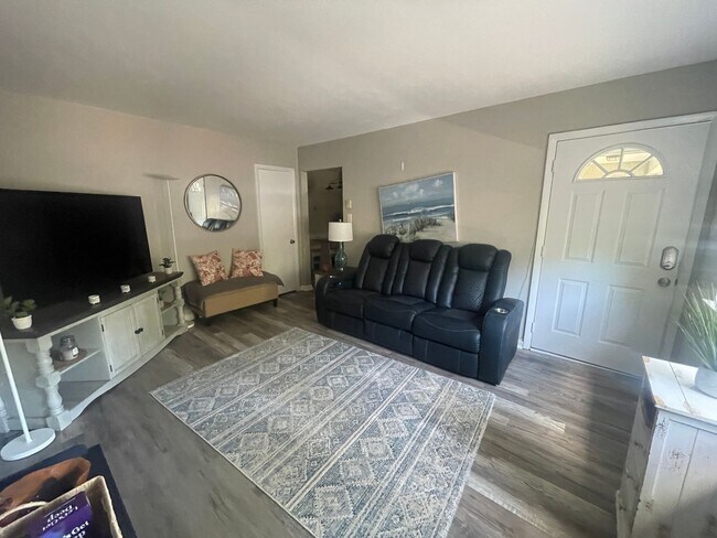 Foto del edificio - 2217 Oak St