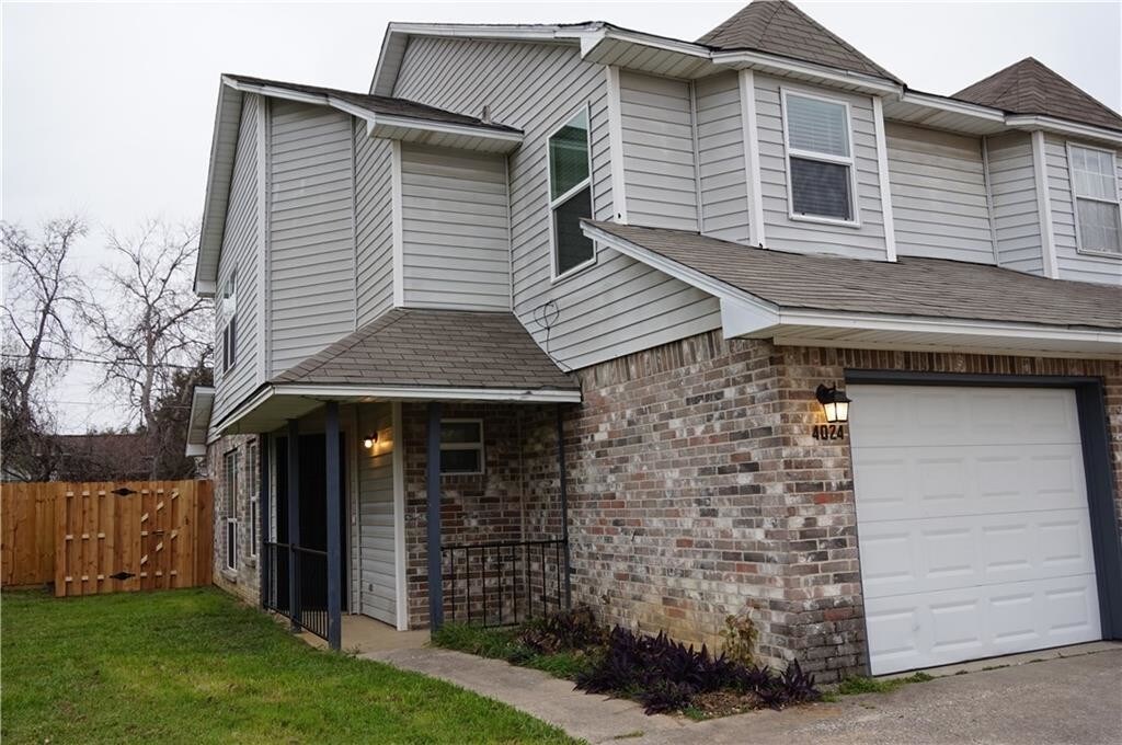 Primary Photo - 4024 Southern Charm Ct