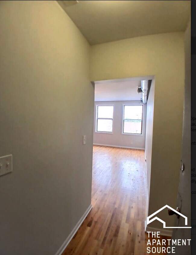 Foto del edificio - 7606 N Paulina St