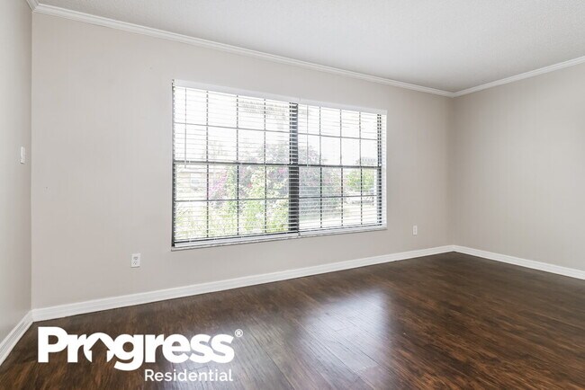 Building Photo - 2629 Saffron Dr