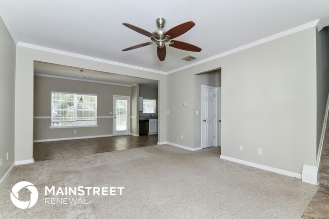 Building Photo - 4746 Autumn Rose Trail
