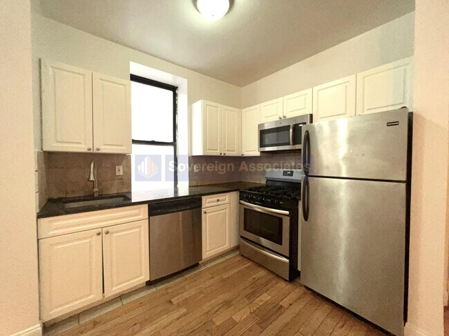 Foto del edificio - 255 Fort Washington Ave