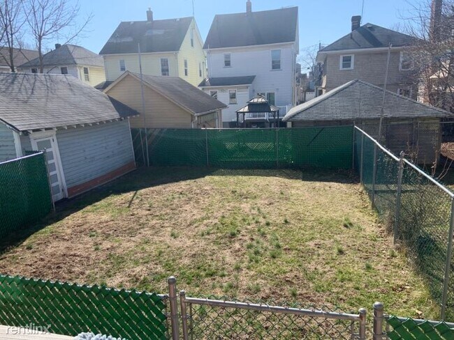 Building Photo - 3 br, 1.5 bath House - 236 Talmadge St.