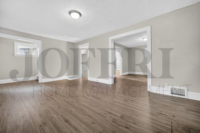 Foto del edificio - 15748 Friend Ave