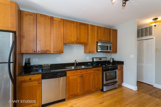 Foto del edificio - 2951 N Talman Ave