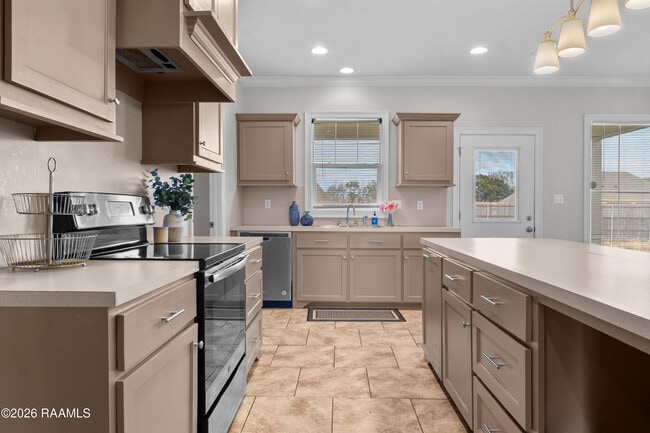 Building Photo - 1007 Lillian Michel Dr