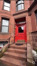 Building Photo - 403 Marlborough St