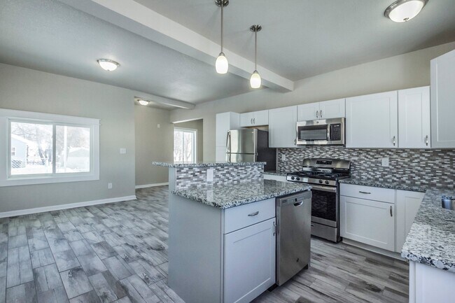 Foto del edificio - Update 3 bedroom 2 bath home